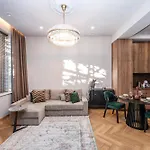 Poppy Apartment